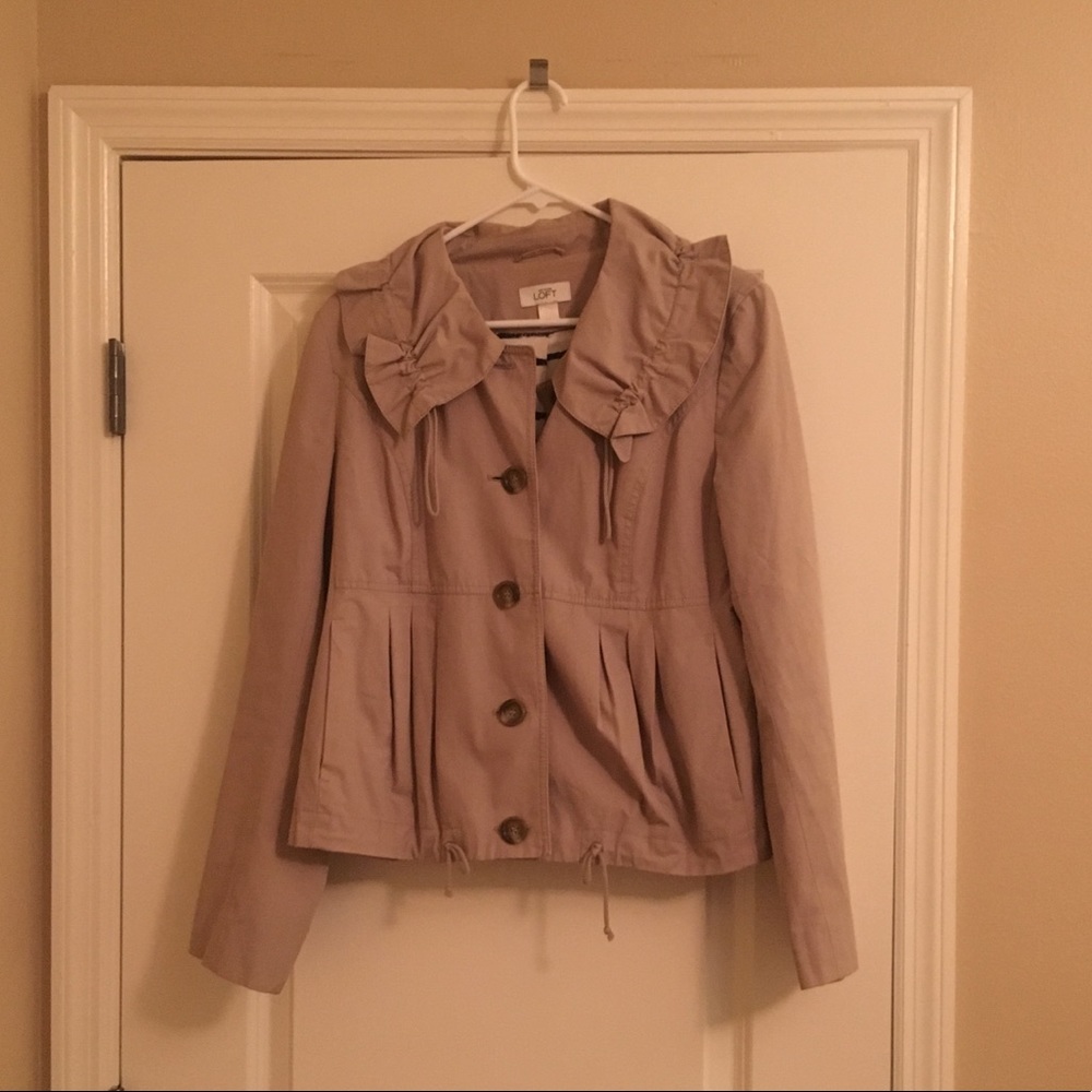 Cute kaki jacket for spring/summer🌸